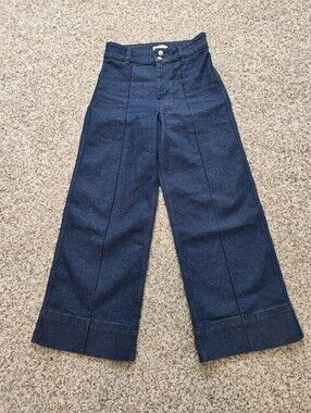 H&M High-Waist Wide Leg Medium Blue Denim Ankle Pants Size 4